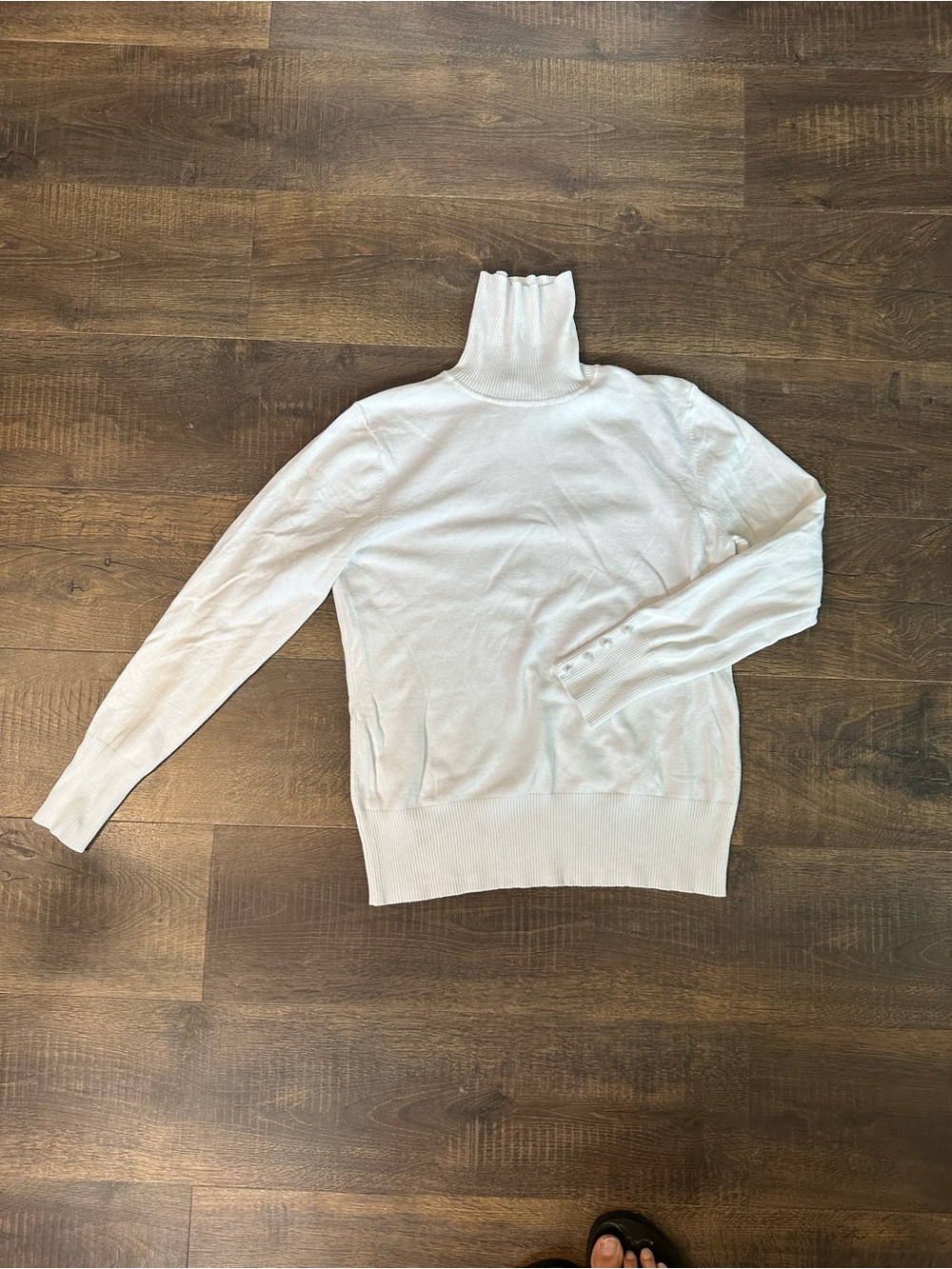 Cable & Gauge White Turtleneck Sweater Large Button Cuff Ribbed Knit